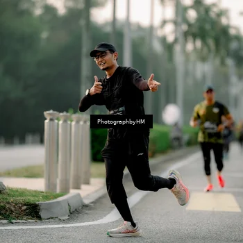 Runner Photo 6663285