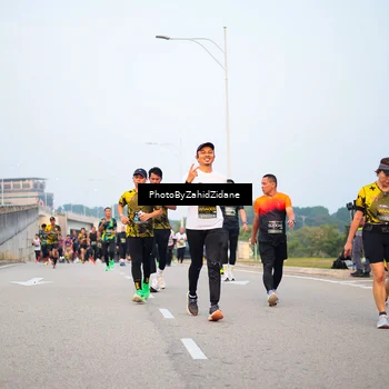 Runner Photo 6663291