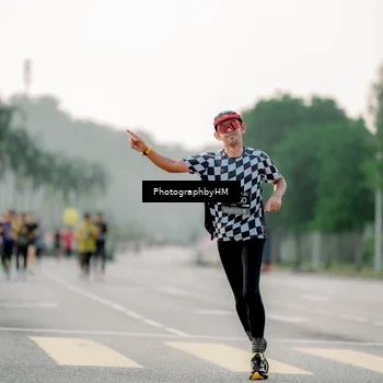 Runner Photo 6663293