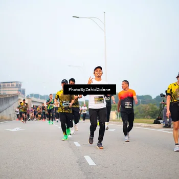 Runner Photo 6663298