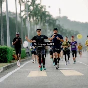 Runner Photo 6663315