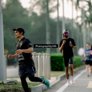 Runner Photo 6663325