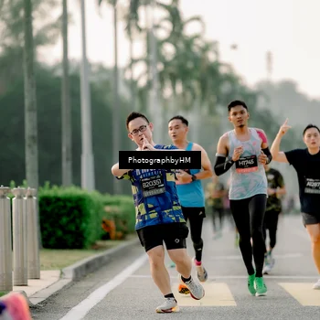 Runner Photo 6663336