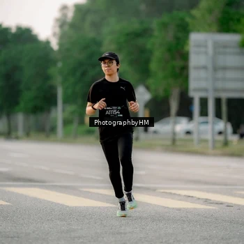 Runner Photo 6663360