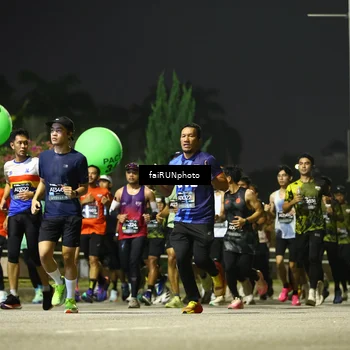 Runner Photo 6663372