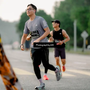 Runner Photo 6663400