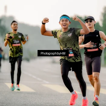 Runner Photo 6663415