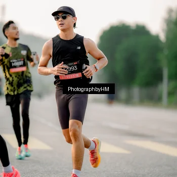 Runner Photo 6663416
