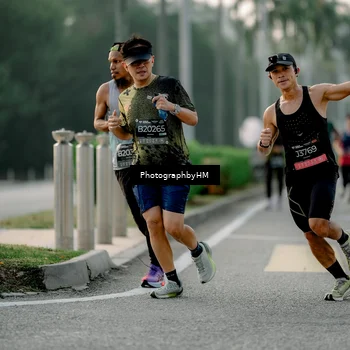 Runner Photo 6663441