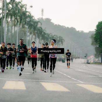 Runner Photo 6663443
