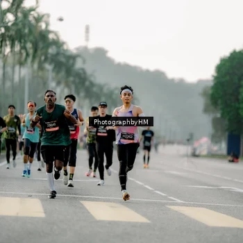 Runner Photo 6663453