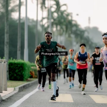 Runner Photo 6663460