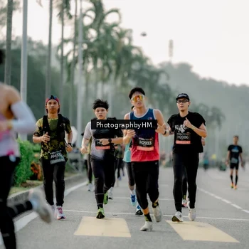 Runner Photo 6663468