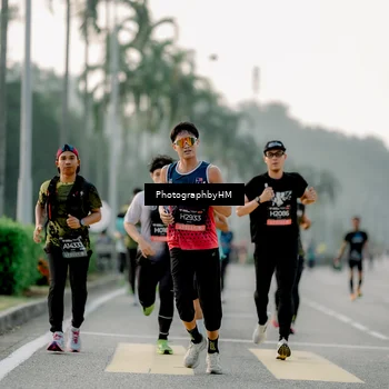 Runner Photo 6663475