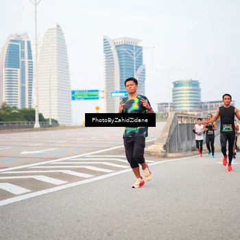Runner Photo 6663497