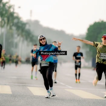 Runner Photo 6663518