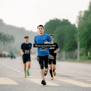 Runner Photo 6663549