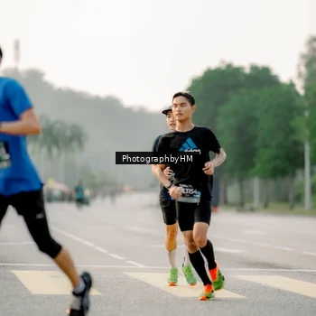 Runner Photo 6663559