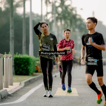 Runner Photo 6663567