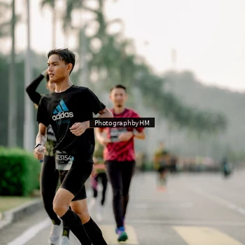 Runner Photo 6663568