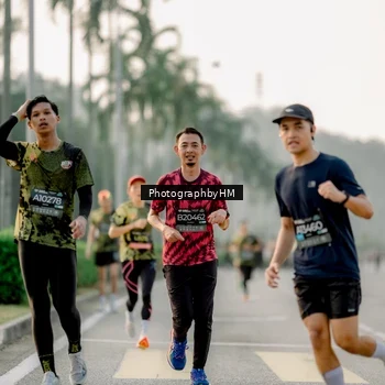 Runner Photo 6663572