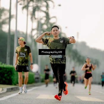 Runner Photo 6663598