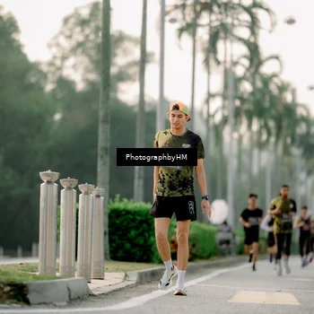 Runner Photo 6663615