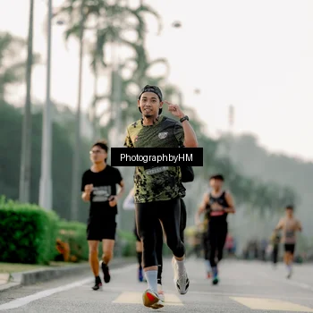 Runner Photo 6663638