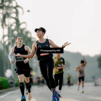 Runner Photo 6663657