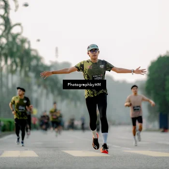 Runner Photo 6663667