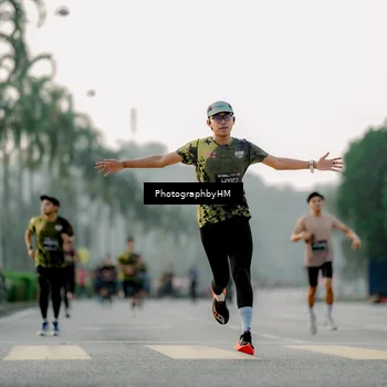 Runner Photo 6663669