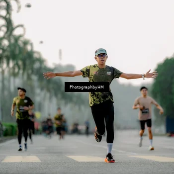 Runner Photo 6663675