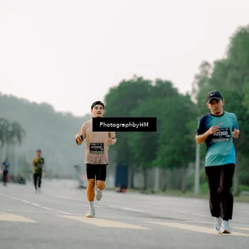 Runner Photo 6663689