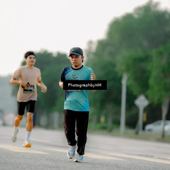 Runner Photo 6663692