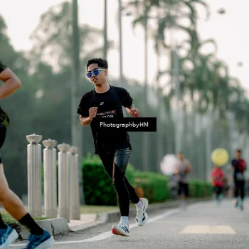 Runner Photo 6663774