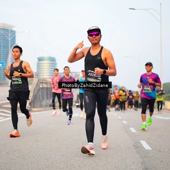 Runner Photo 6663796