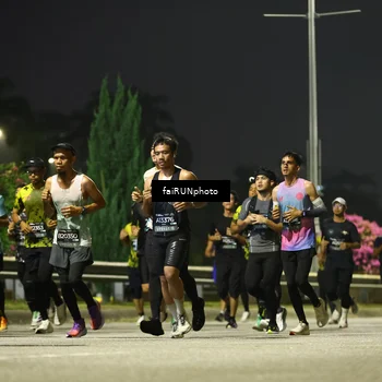 Runner Photo 6663824