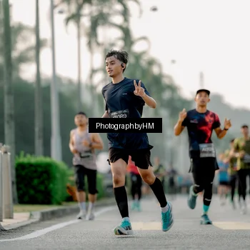 Runner Photo 6663847