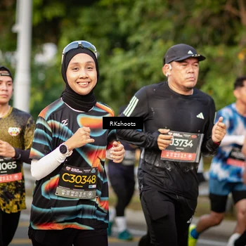 Runner Photo 6663864