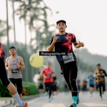 Runner Photo 6663881
