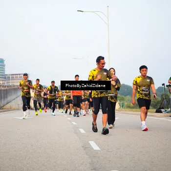 Runner Photo 6663898
