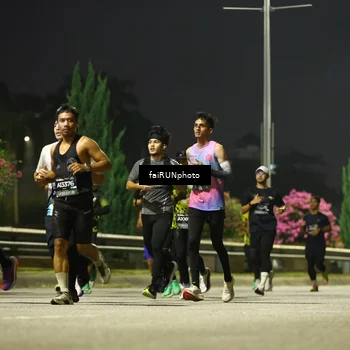 Runner Photo 6663936