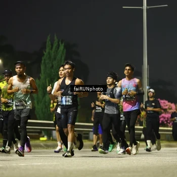 Runner Photo 6663956