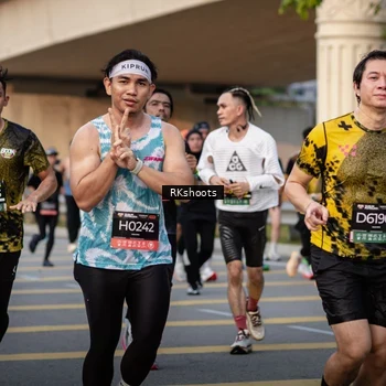 Runner Photo 6664002