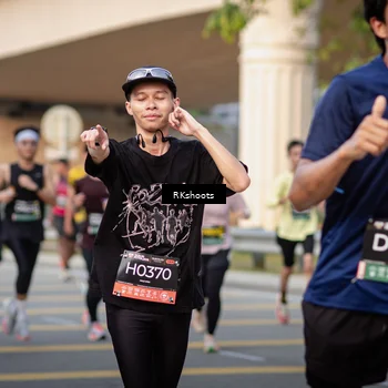 Runner Photo 6664022