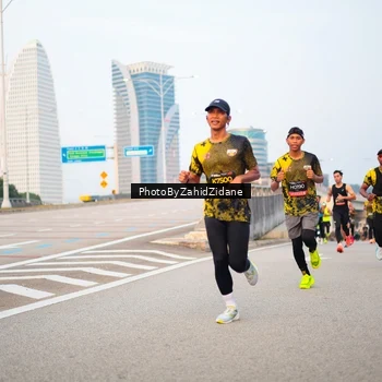Runner Photo 6664030