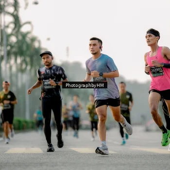 Runner Photo 6664039
