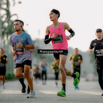 Runner Photo 6664055