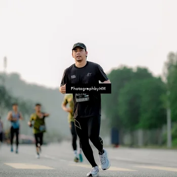 Runner Photo 6664074