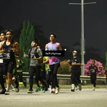 Runner Photo 6664099